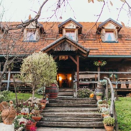 Gresna Pilnica Klenovnik Exterior photo